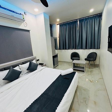 Hotel Sky City Nagpur Bagian luar foto